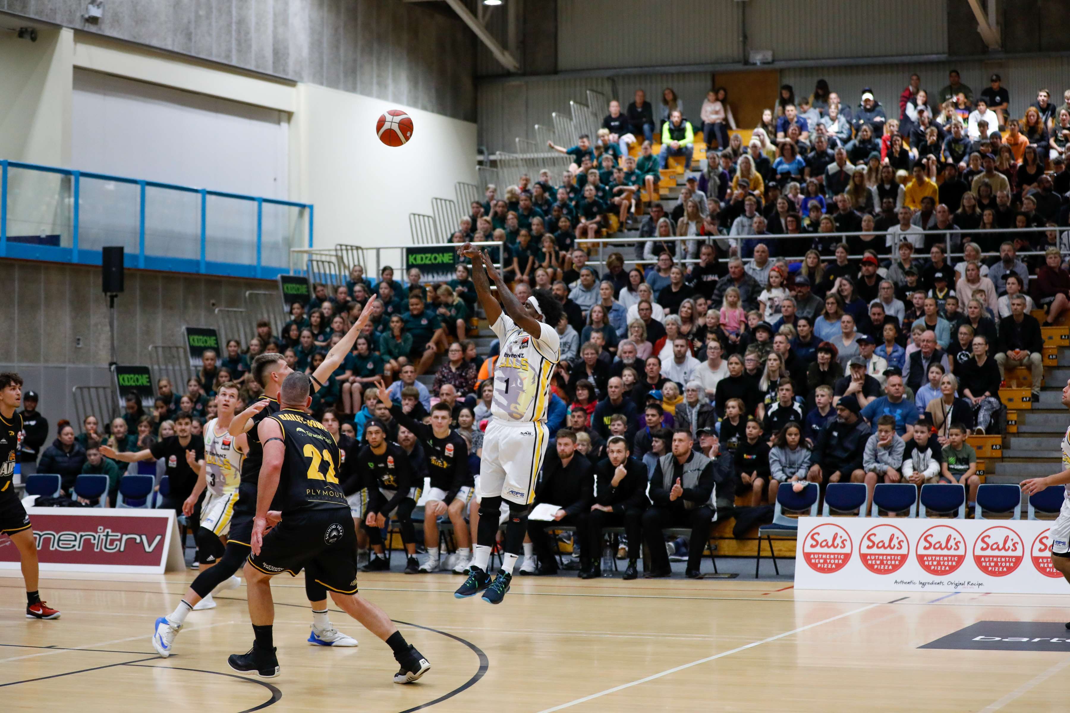 Bulls take the air out of gallant Taranaki