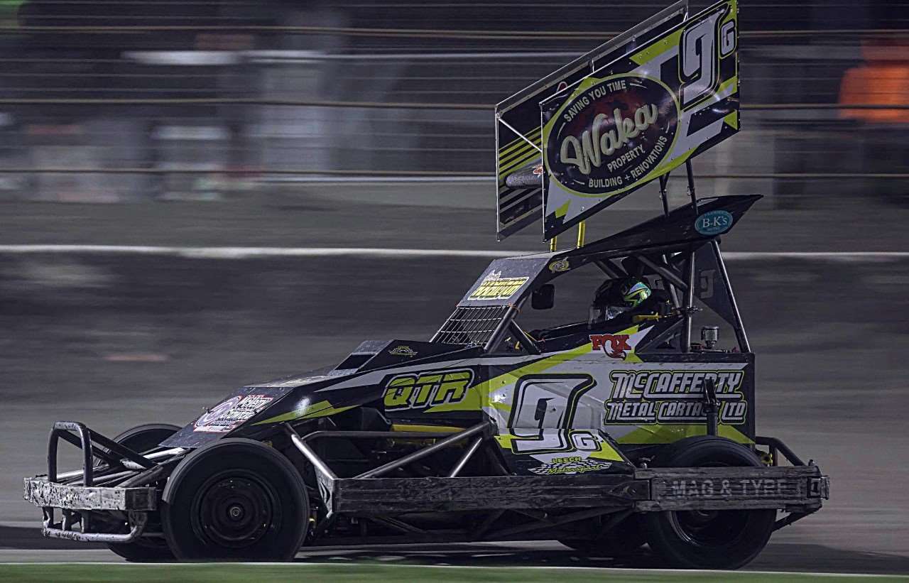 North Island Superstock Championship at Stratford Speedway