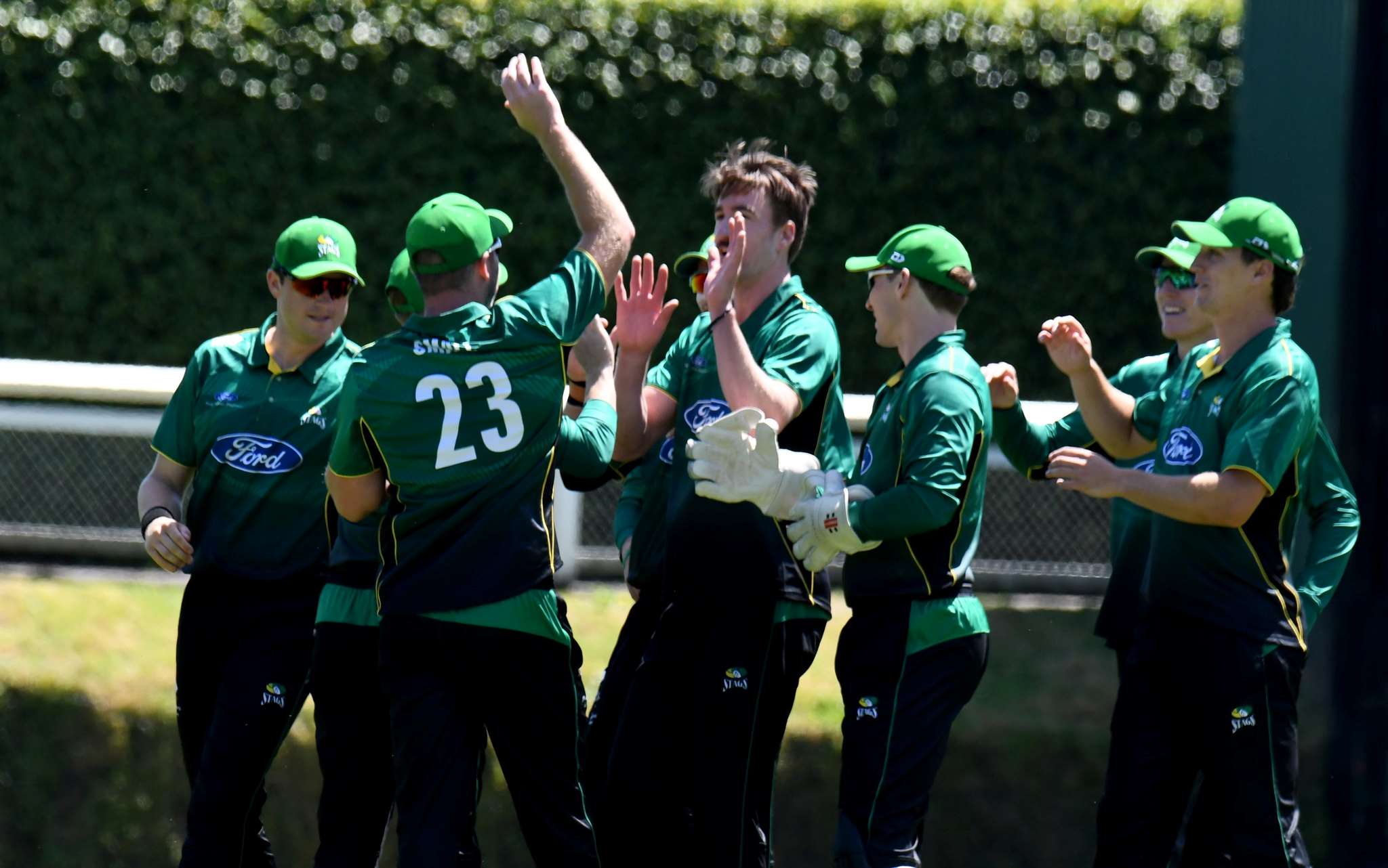 Winning Central Stags, Hinds hit Taranaki