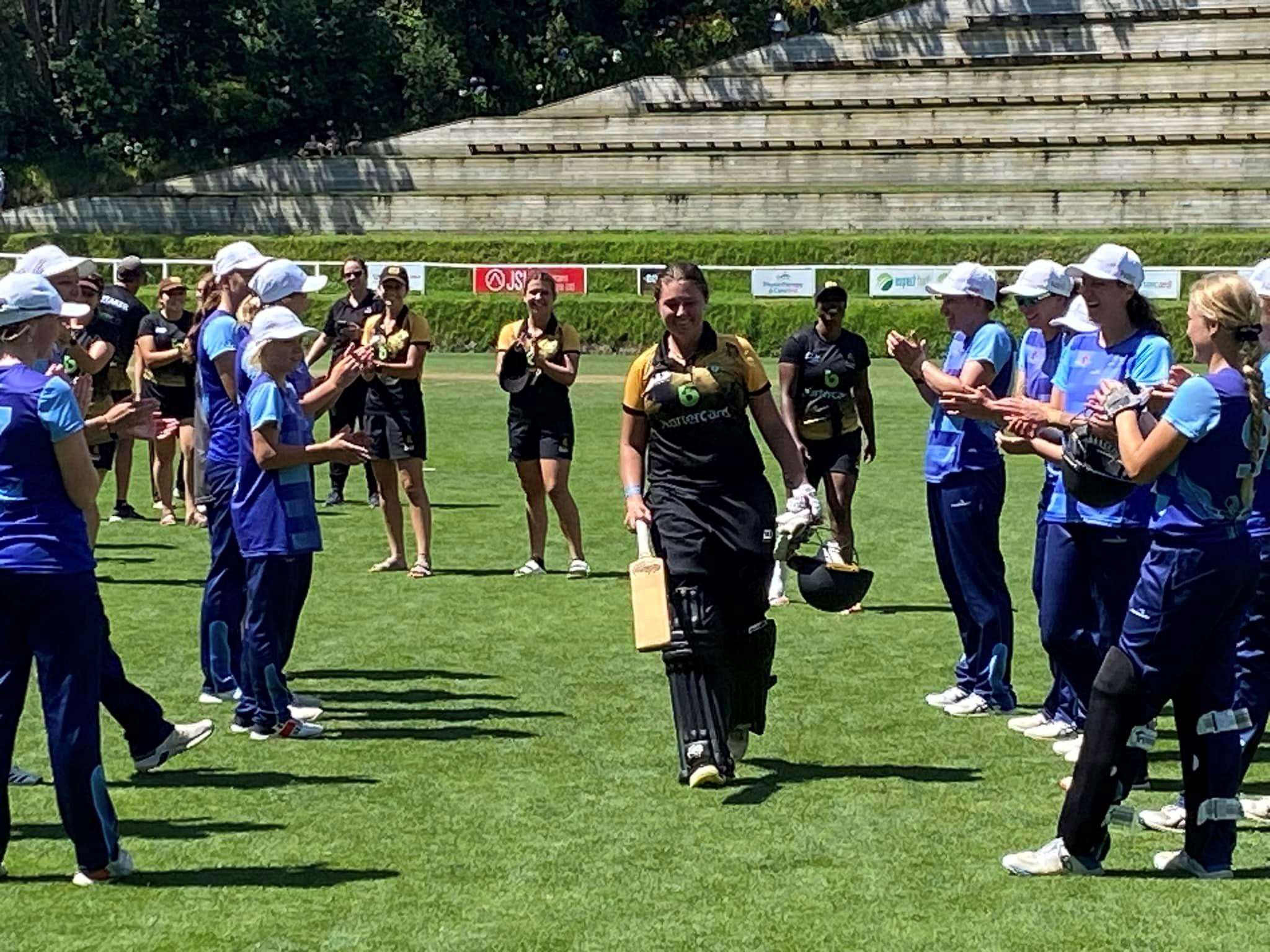 Cricket: Cunningham guides Taranaki to win