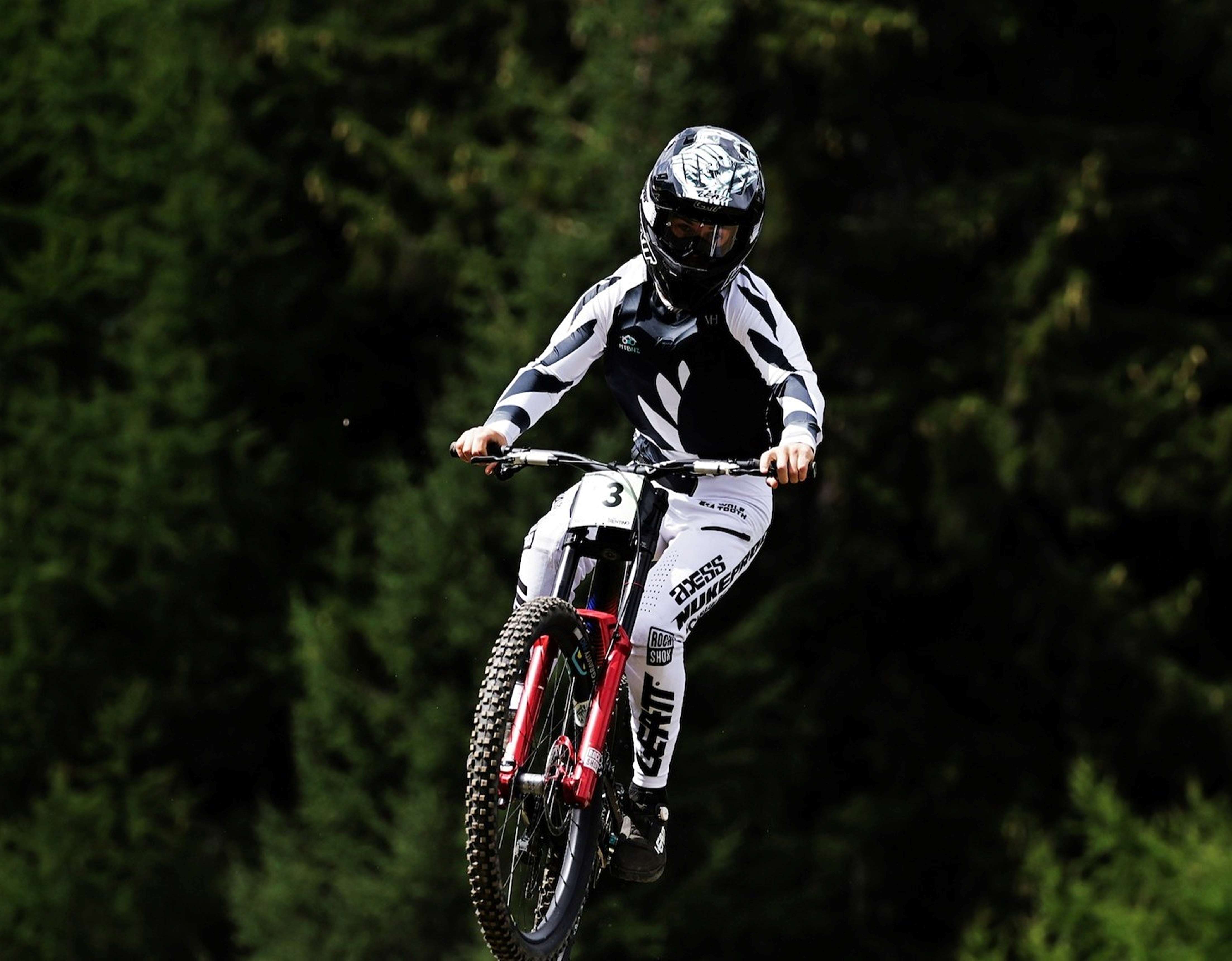 Biking: Taranaki teen storms to maiden victory